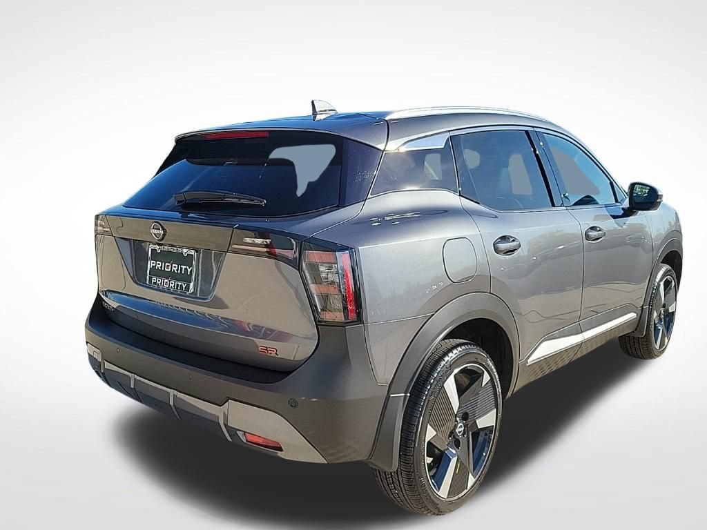 Certified 2025 Nissan Kicks SR FWD image 4
