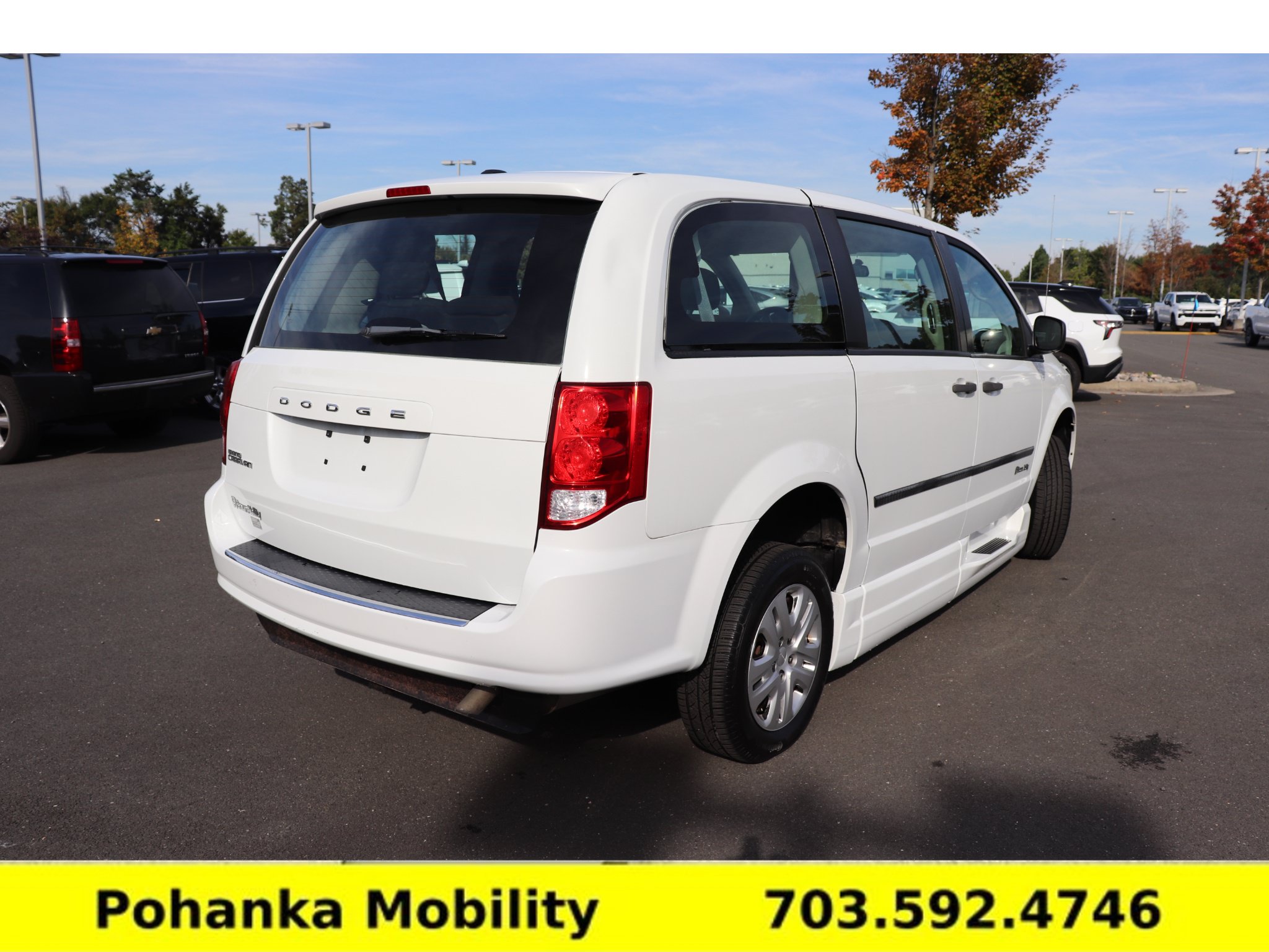 Used 2015 Dodge Grand Caravan American Value Package FWD image 8