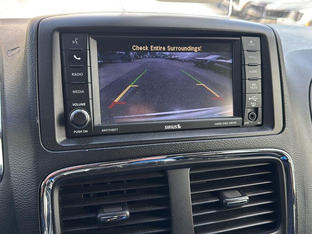 Used 2019 Dodge Grand Caravan SXT FWD image 26