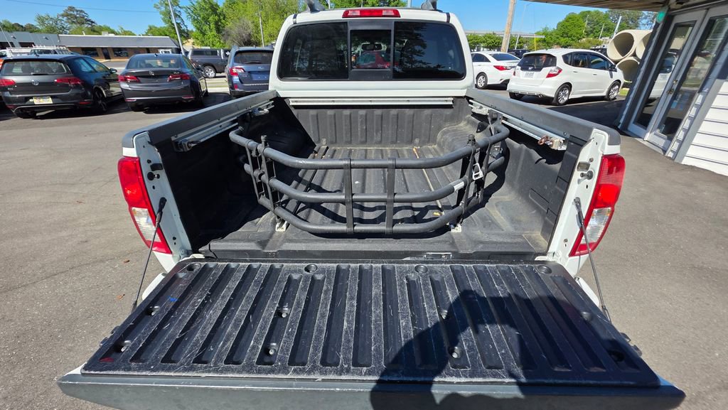 Used 2015 Nissan Frontier PRO-4X w/ Pro-4x Luxury Package AWD/4WD image 21