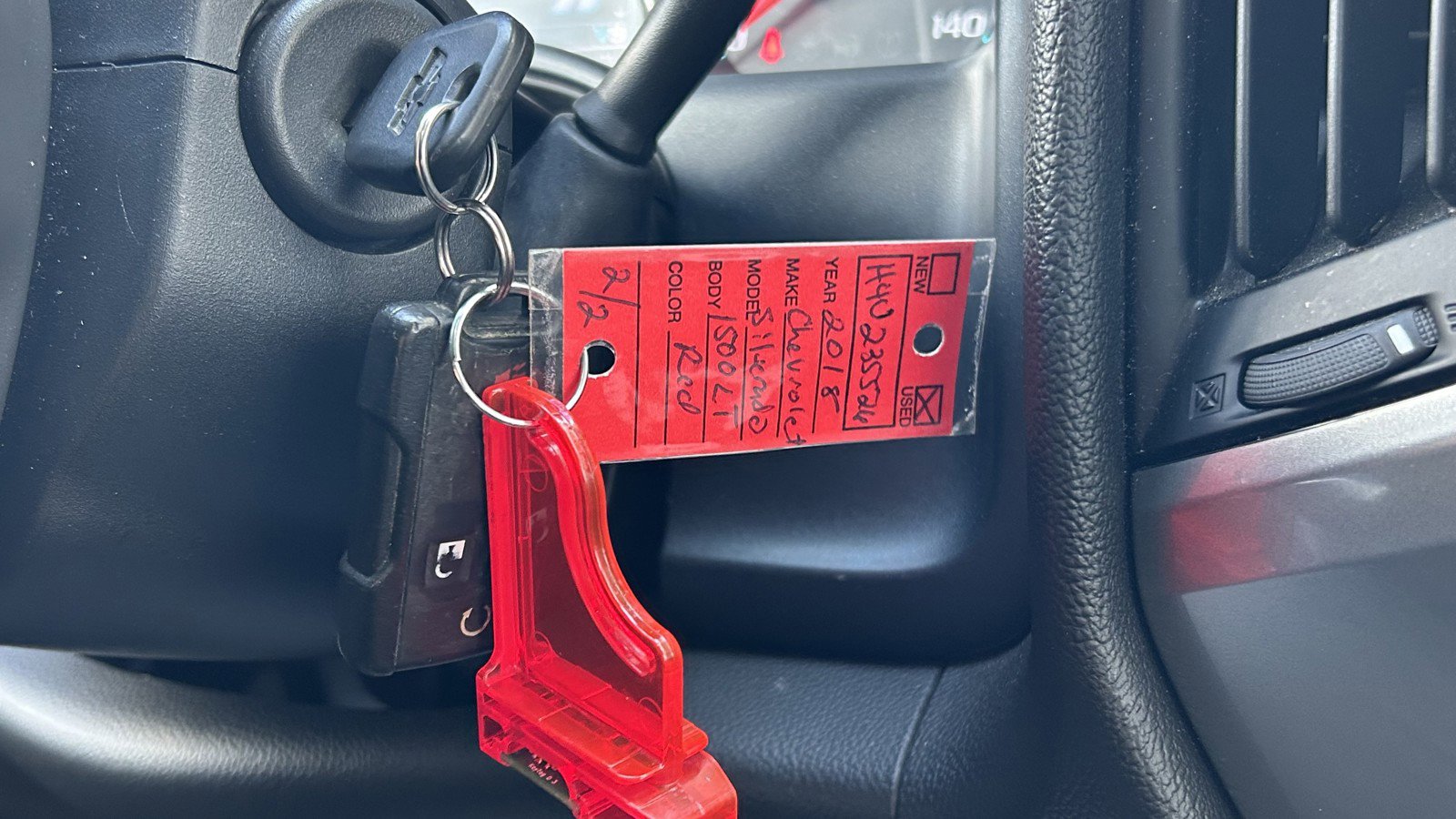 Used 2018 Chevrolet Silverado 1500 LT w/ All Star Edition image 38