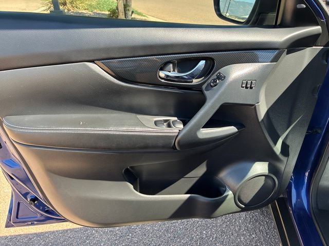 Used 2019 Nissan Rogue SL AWD/4WD image 19