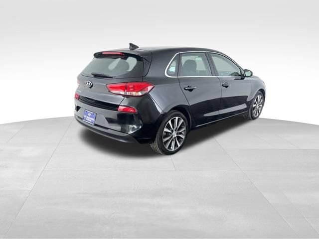 Used 2020 Hyundai Elantra GT image 6