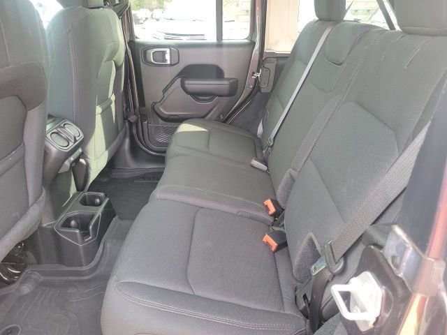 Used 2022 Jeep Wrangler Unlimited Sport image 12