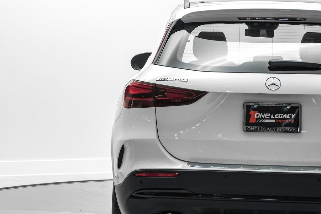 Used 2025 Mercedes-Benz GLA 35 AMG 4MATIC w/ Exclusive Trim Package image 44