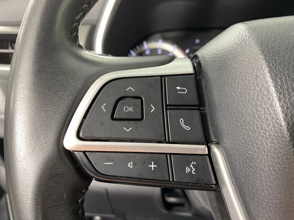 Used 2024 Toyota Highlander XLE image 15