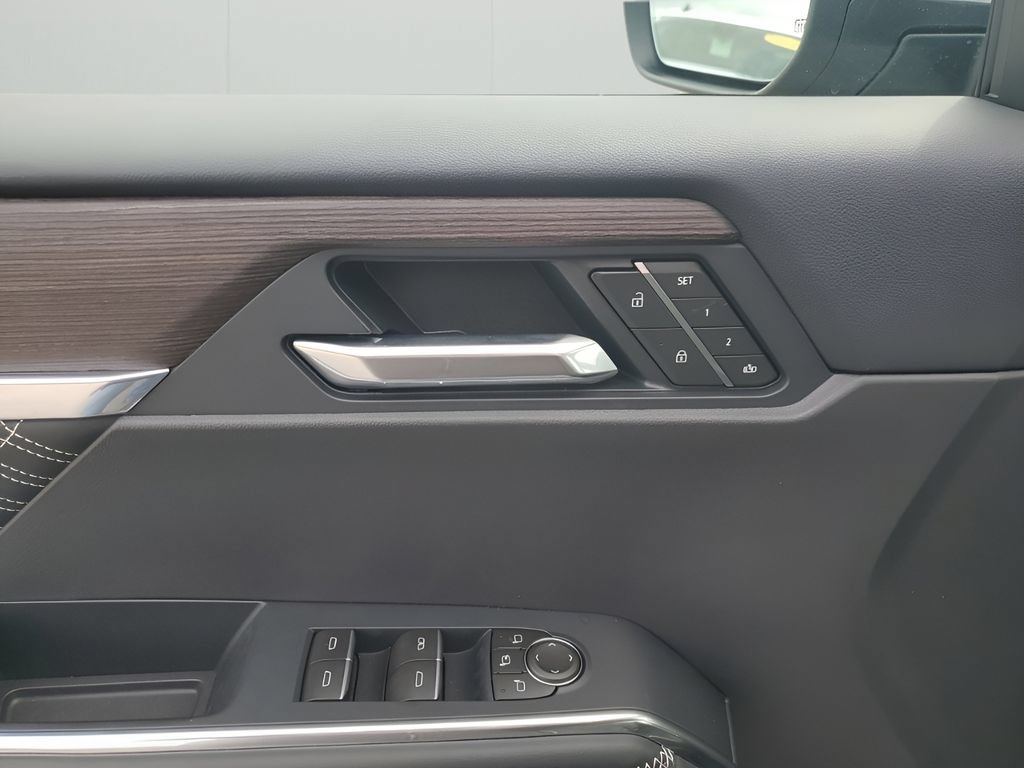 New 2026 GMC Acadia Denali w/ Super Cruise Package FWD image 29
