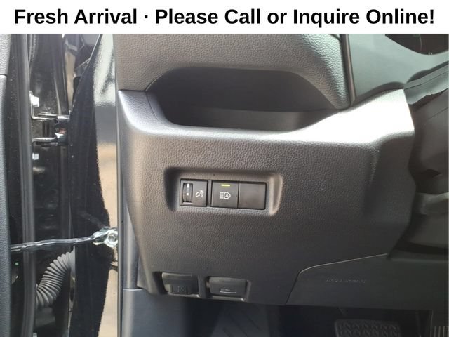 Used 2025 Toyota RAV4 XLE FWD image 14