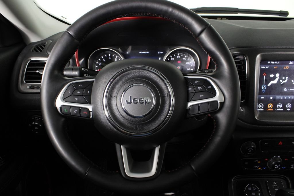Used 2020 Jeep Compass Trailhawk w/ Leather Interior Group AWD/4WD image 9