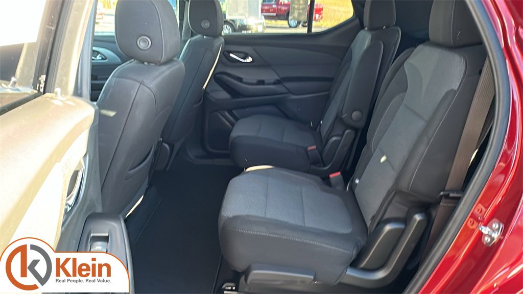 Used 2023 Chevrolet Traverse LT image 27