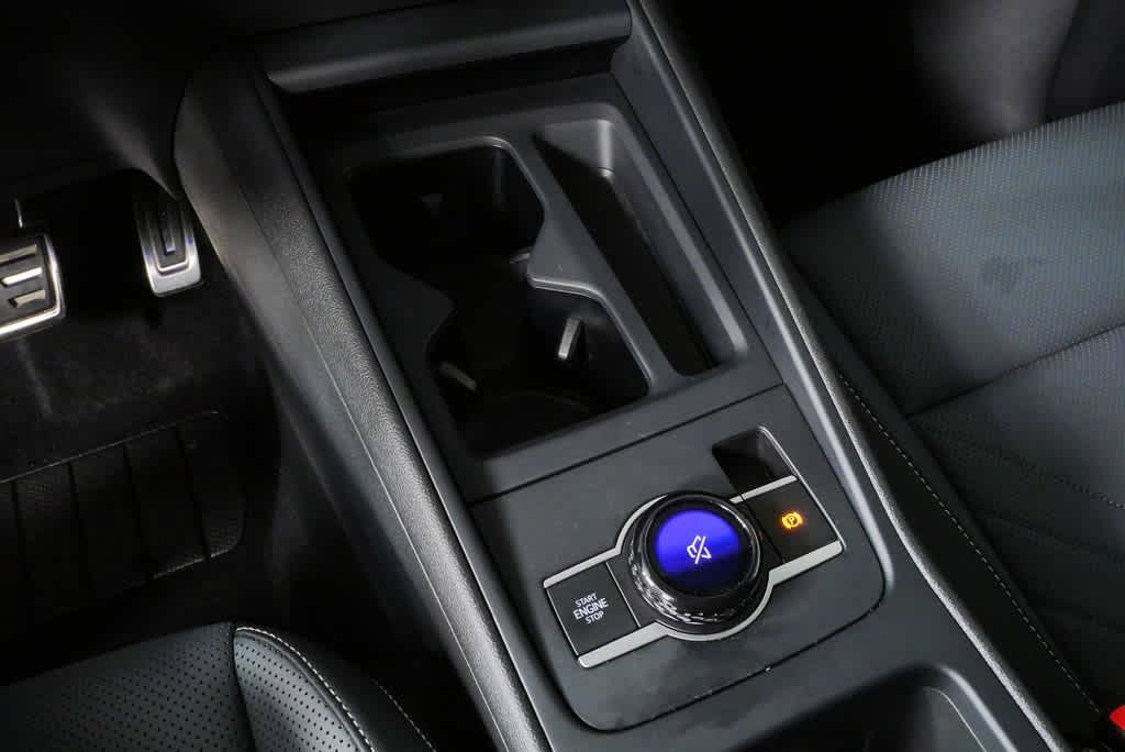 Certified 2025 Volkswagen Tiguan SE R-Line FWD image 17
