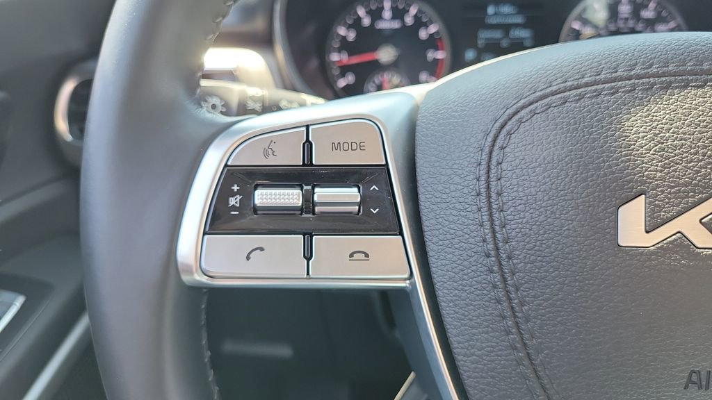Used 2022 Kia Telluride EX w/ EX Premium Package image 26