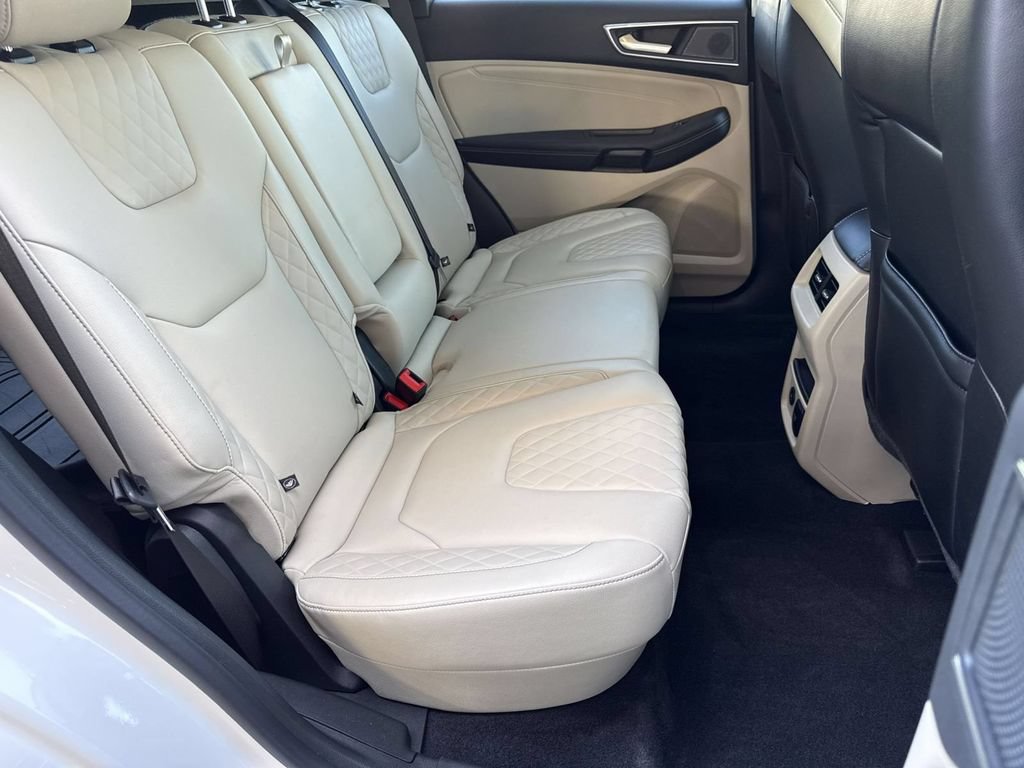 Used 2023 Ford Edge Titanium AWD/4WD image 29
