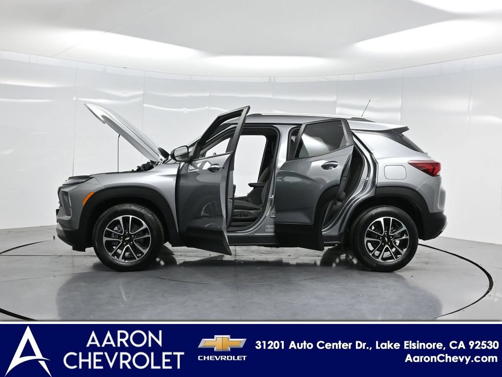 New 2025 Chevrolet TrailBlazer LT w/ Convenience Package FWD image 42