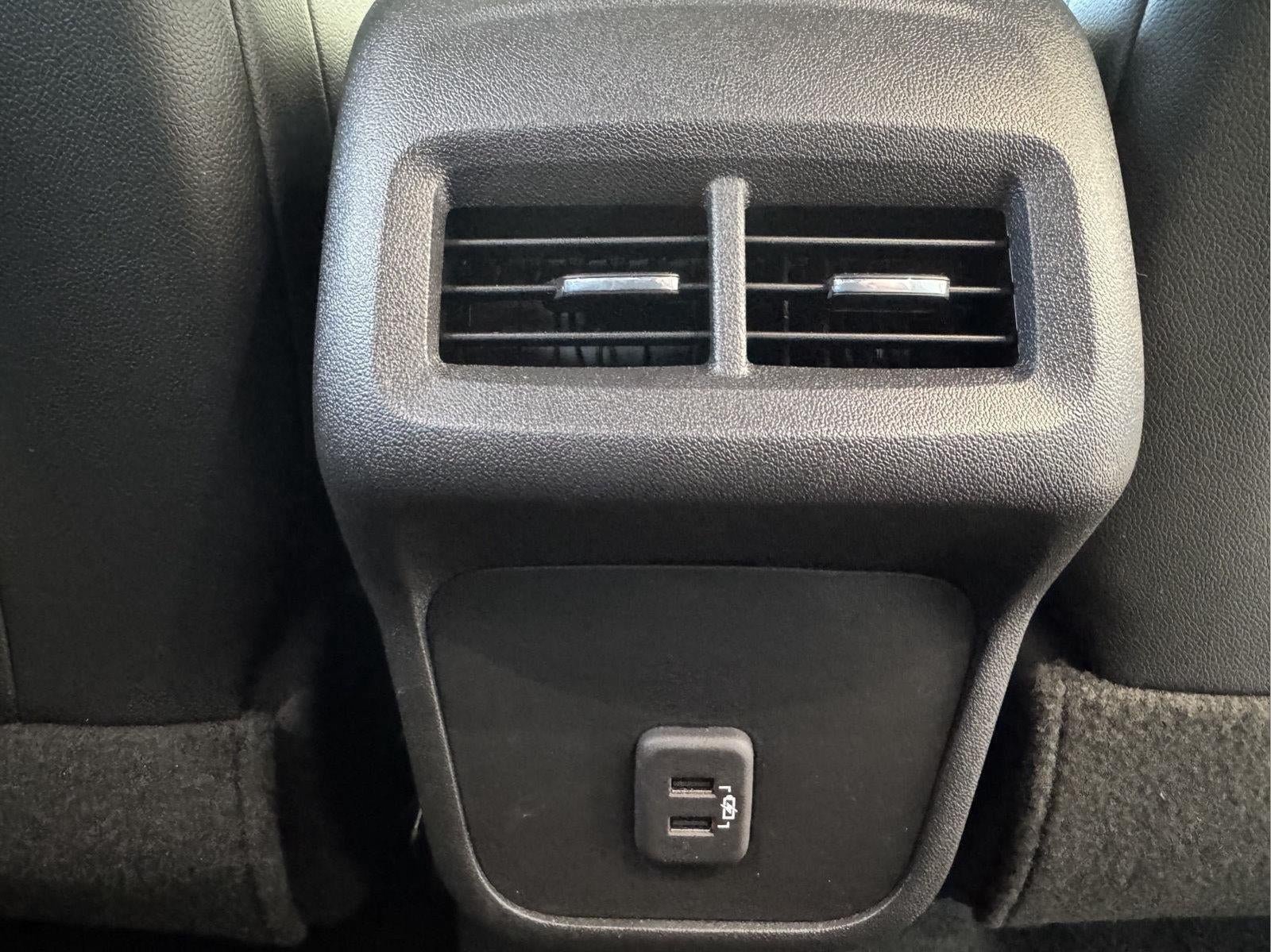 Used 2023 Chevrolet Equinox RS AWD/4WD image 22
