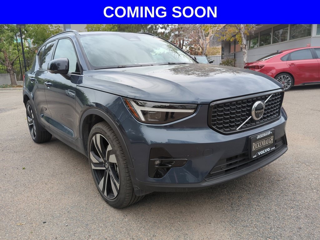 Used 2026 Volvo XC40 B5 Plus