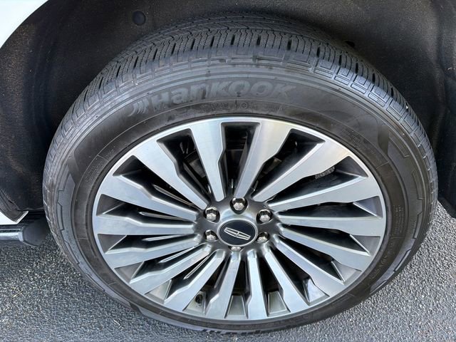 Used 2021 Lincoln Navigator L Reserve w/ Luxury Package AWD/4WD image 20