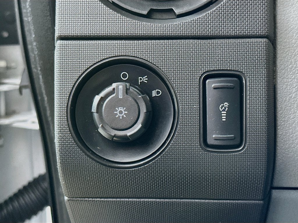 Used 2015 Ford F250 XL w/ XL Appearance Package RWD image 9