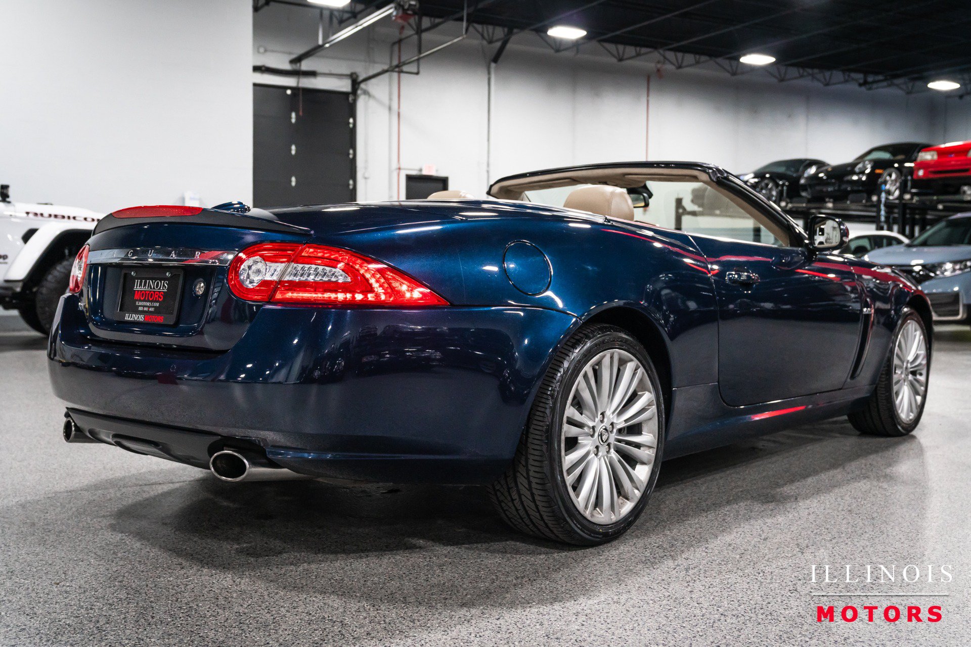 Used 2010 Jaguar XK Convertible RWD image 5