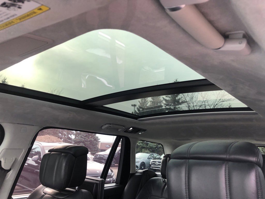 Used 2019 Land Rover Range Rover Long Wheelbase Autobiography image 14