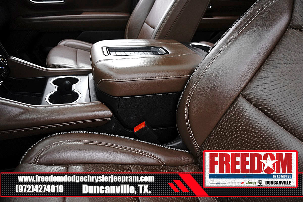 Used 2023 Chevrolet Suburban High Country AWD/4WD image 38