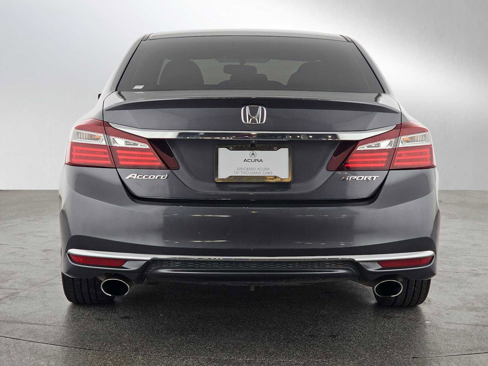 Used 2017 Honda Accord Sport image 4