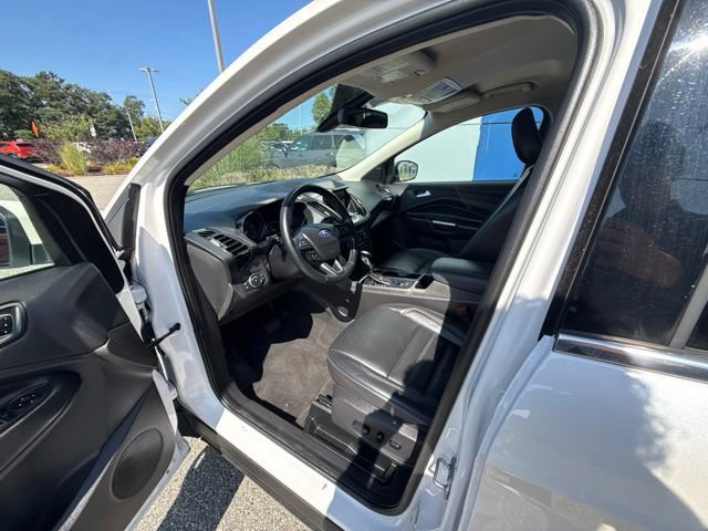 Used 2019 Ford Escape Titanium FWD image 10