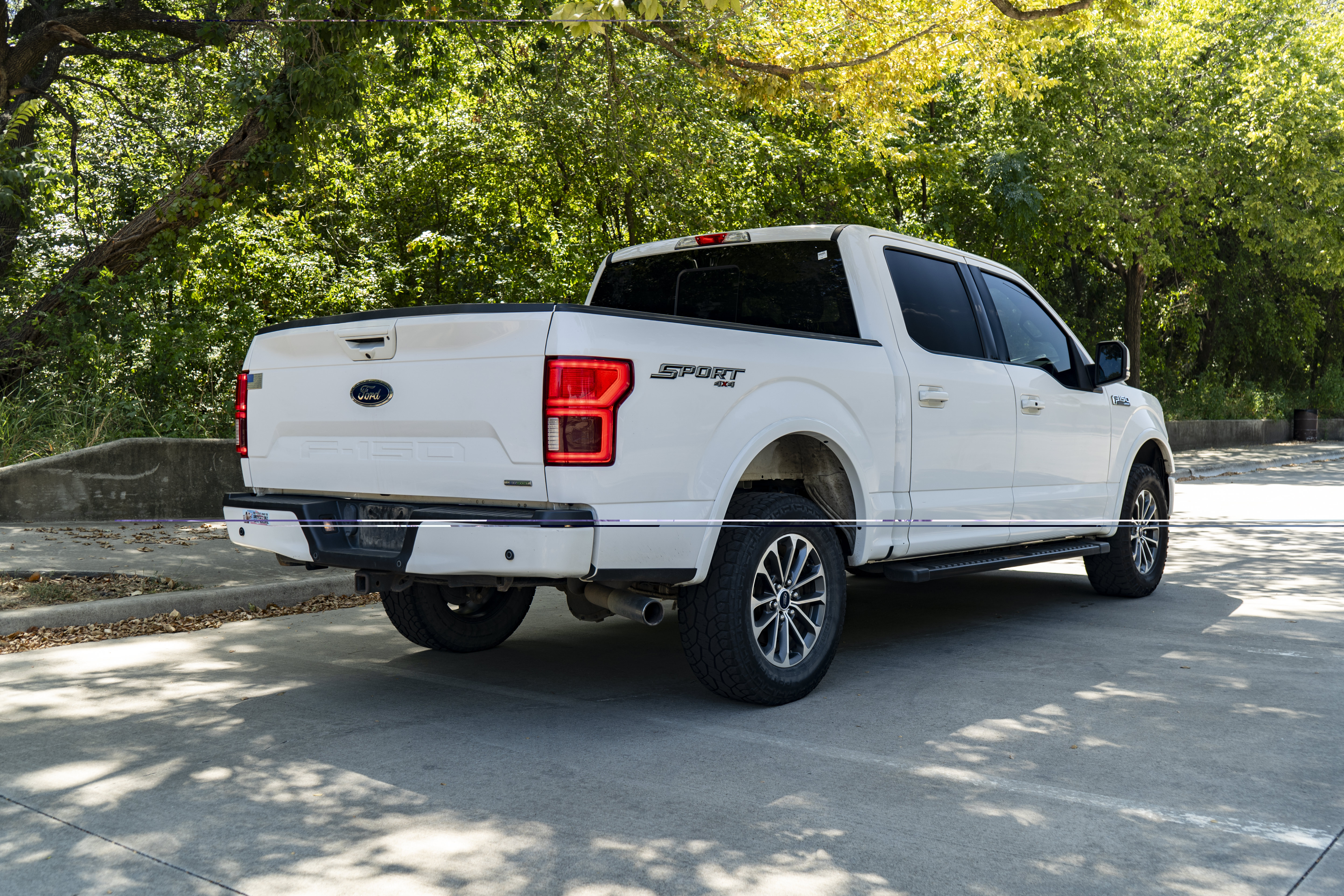 Used 2020 Ford F150 Lariat AWD/4WD image 9