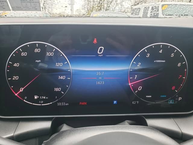 Used 2026 Mercedes-Benz GLC 300 4MATIC image 32