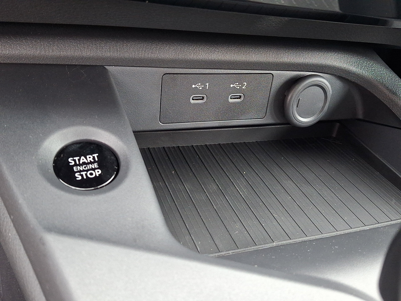 New 2027 Nissan Sentra SV w/ Floor Mat Package FWD image 16