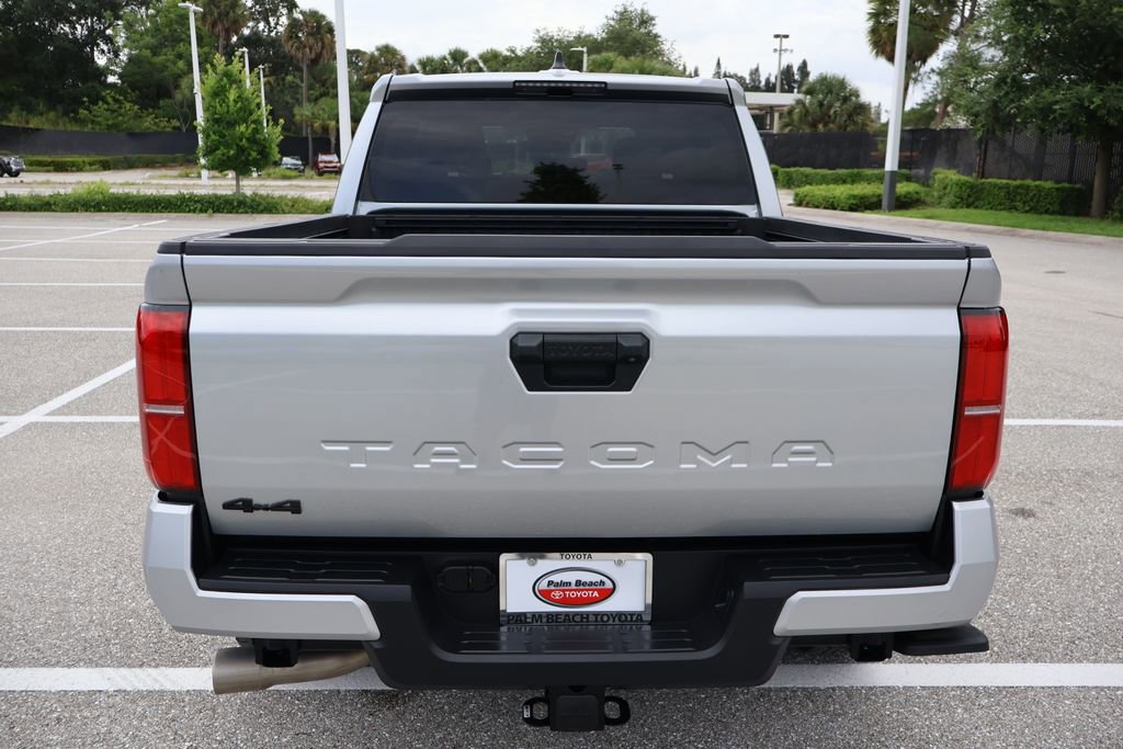 Used 2024 Toyota Tacoma TRD Off-Road AWD/4WD image 9