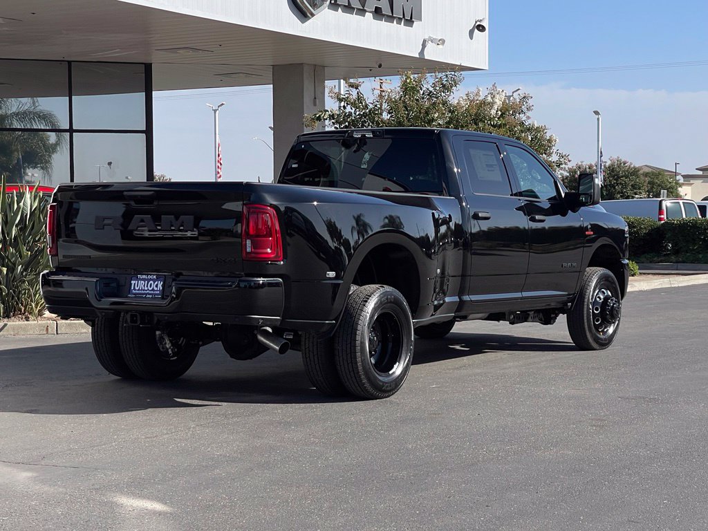 New 2027 RAM 3500 Big Horn AWD/4WD image 4