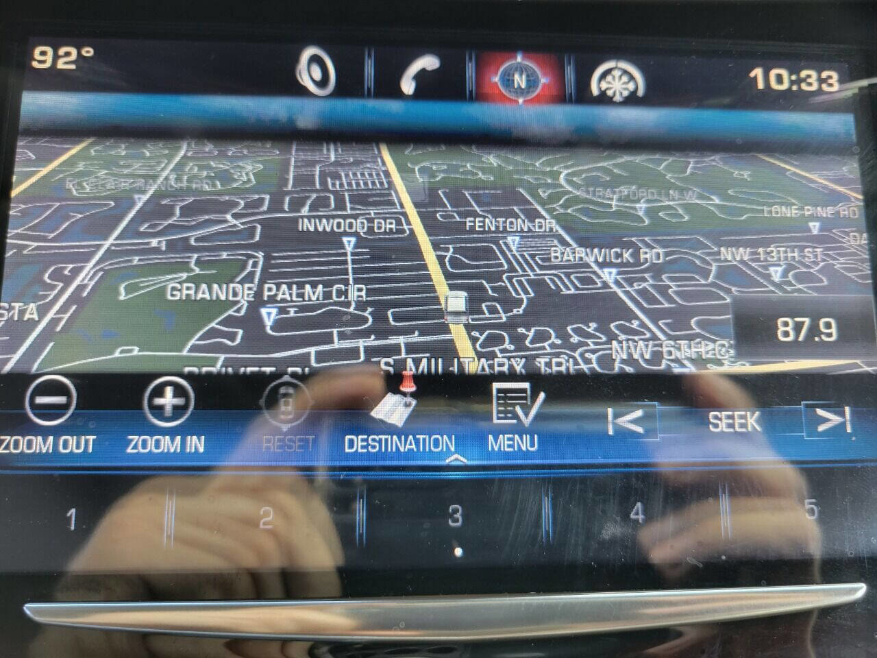 Used 2015 Cadillac Escalade Luxury RWD image 21