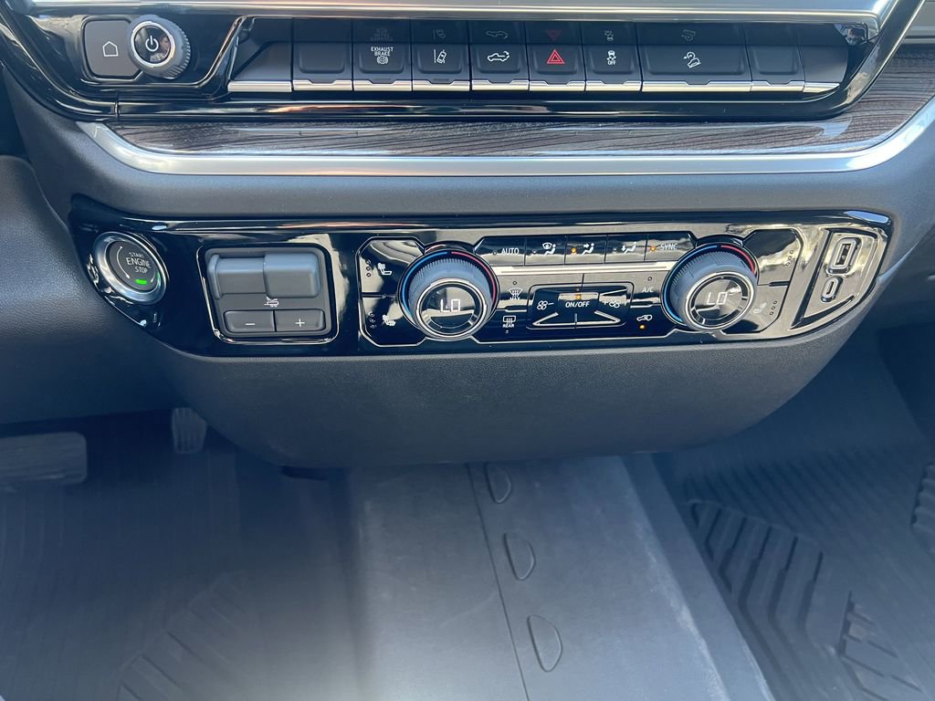 New 2026 Chevrolet Silverado 3500 LT image 8