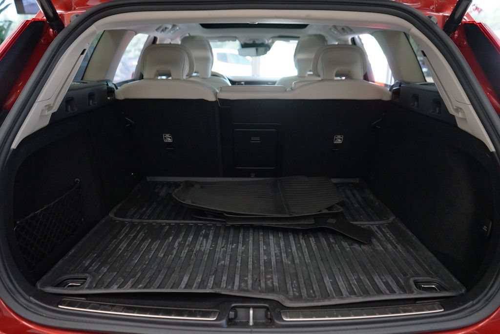Used 2022 Volvo V60 T5 Cross Country AWD/4WD image 51