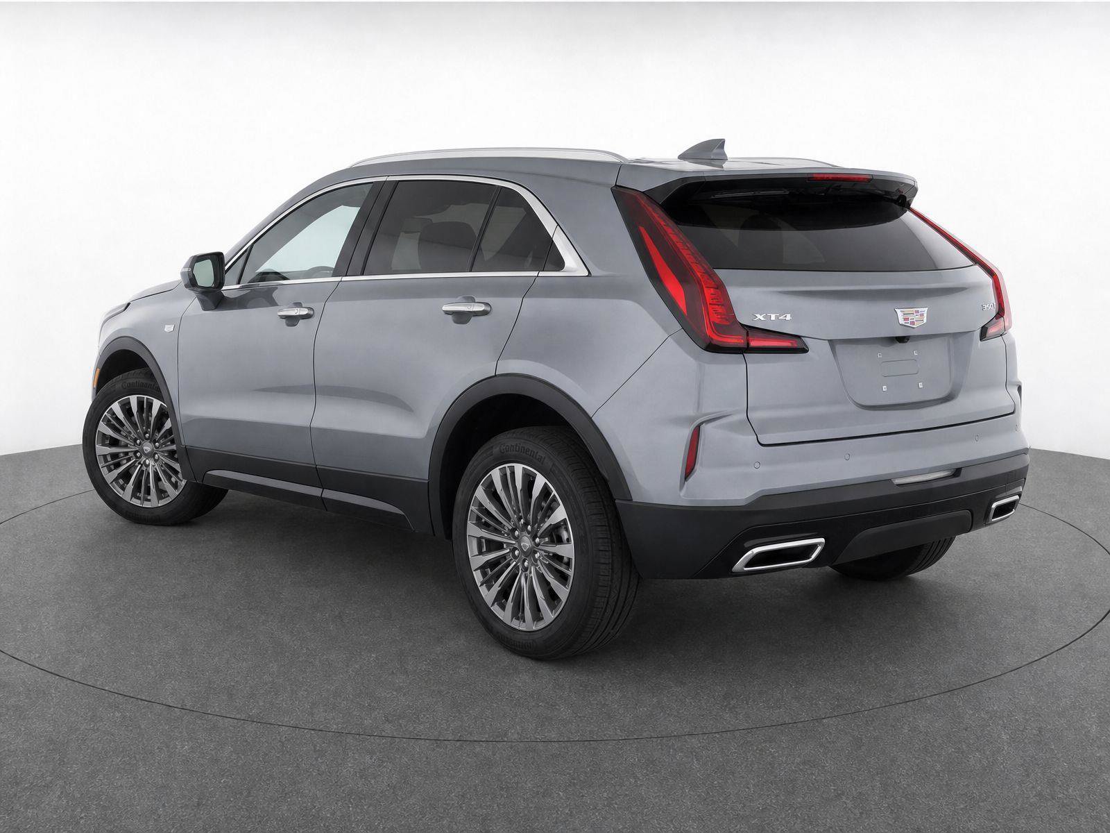 Used 2025 Cadillac XT4 Premium Luxury FWD image 3