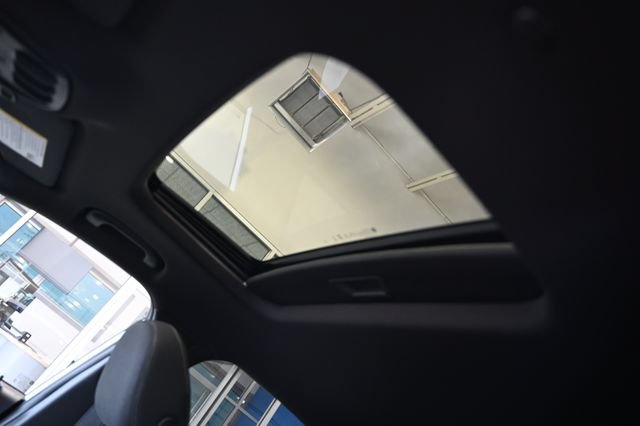 New 2026 Chevrolet Trax RS w/ Sunroof Package FWD image 19