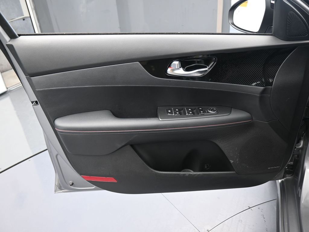 Used 2023 Kia Forte GT w/ GT2 Package image 12