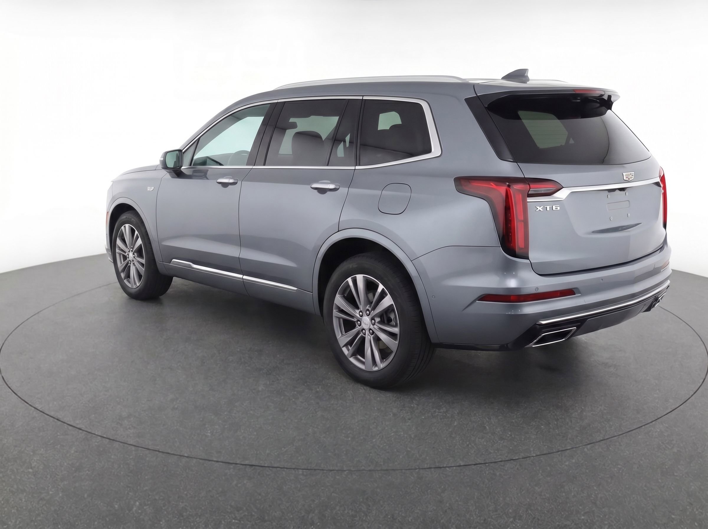 Certified 2023 Cadillac XT6 Premium Luxury FWD image 3