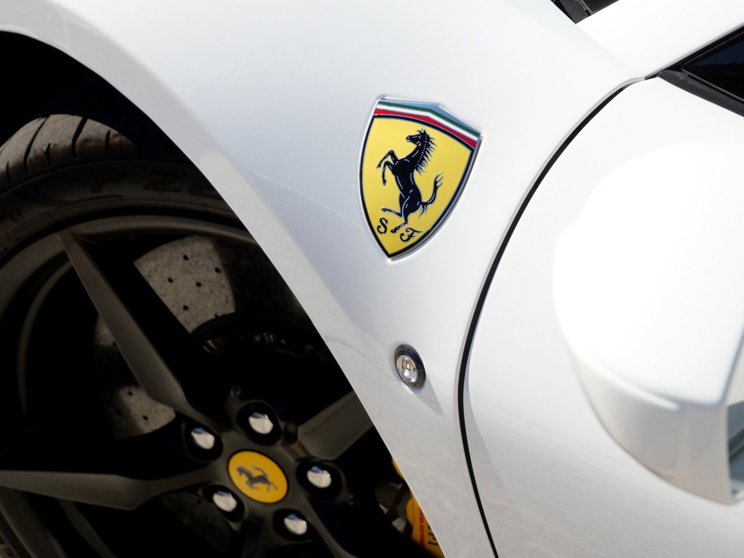 Used 2022 Ferrari F8 Tributo image 15