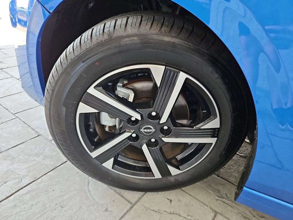 Used 2024 Nissan Sentra SV FWD image 31
