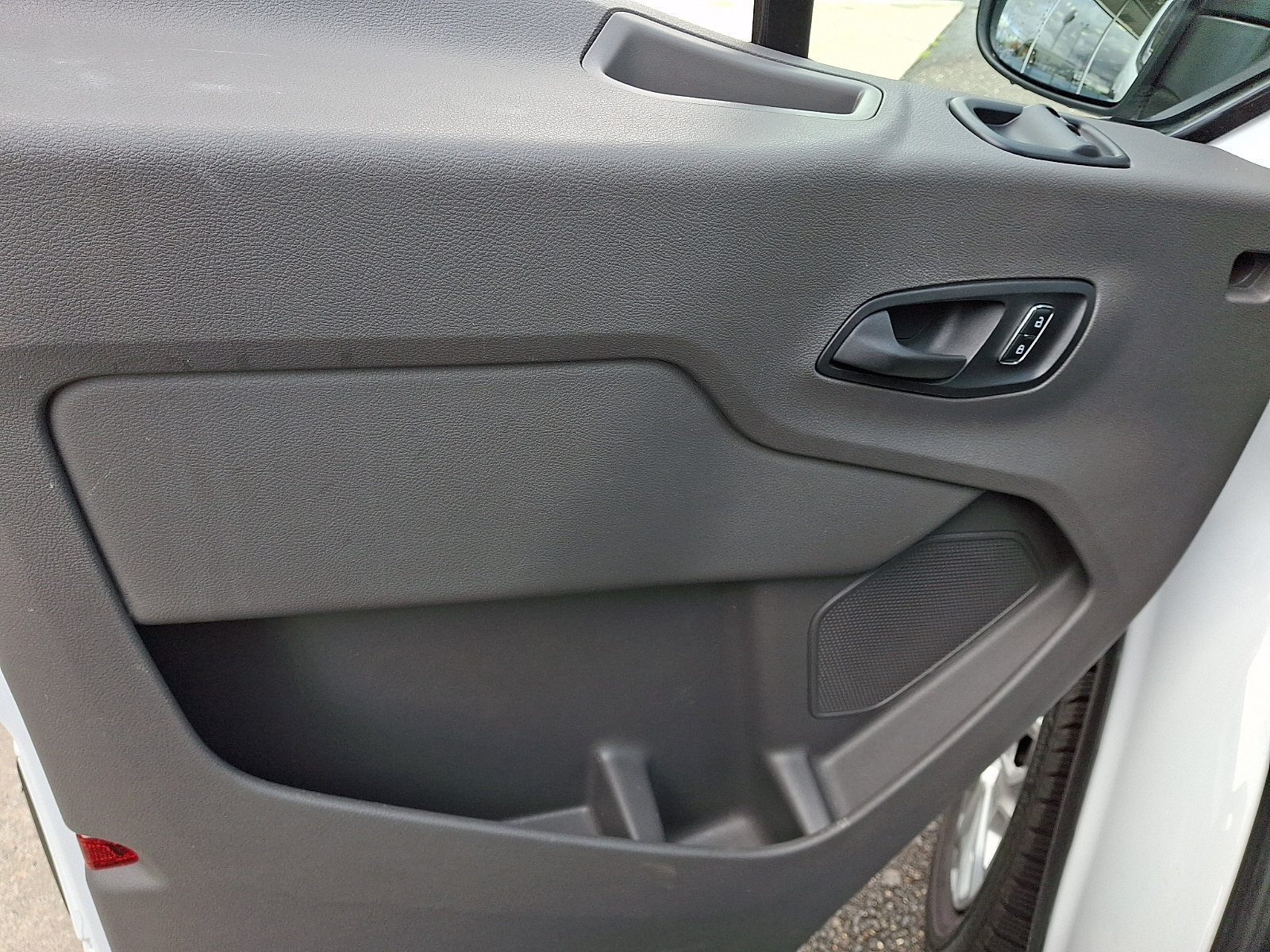 Used 2025 Ford Transit 250 Low Roof w/ Exterior Upgrade Package RWD image 13