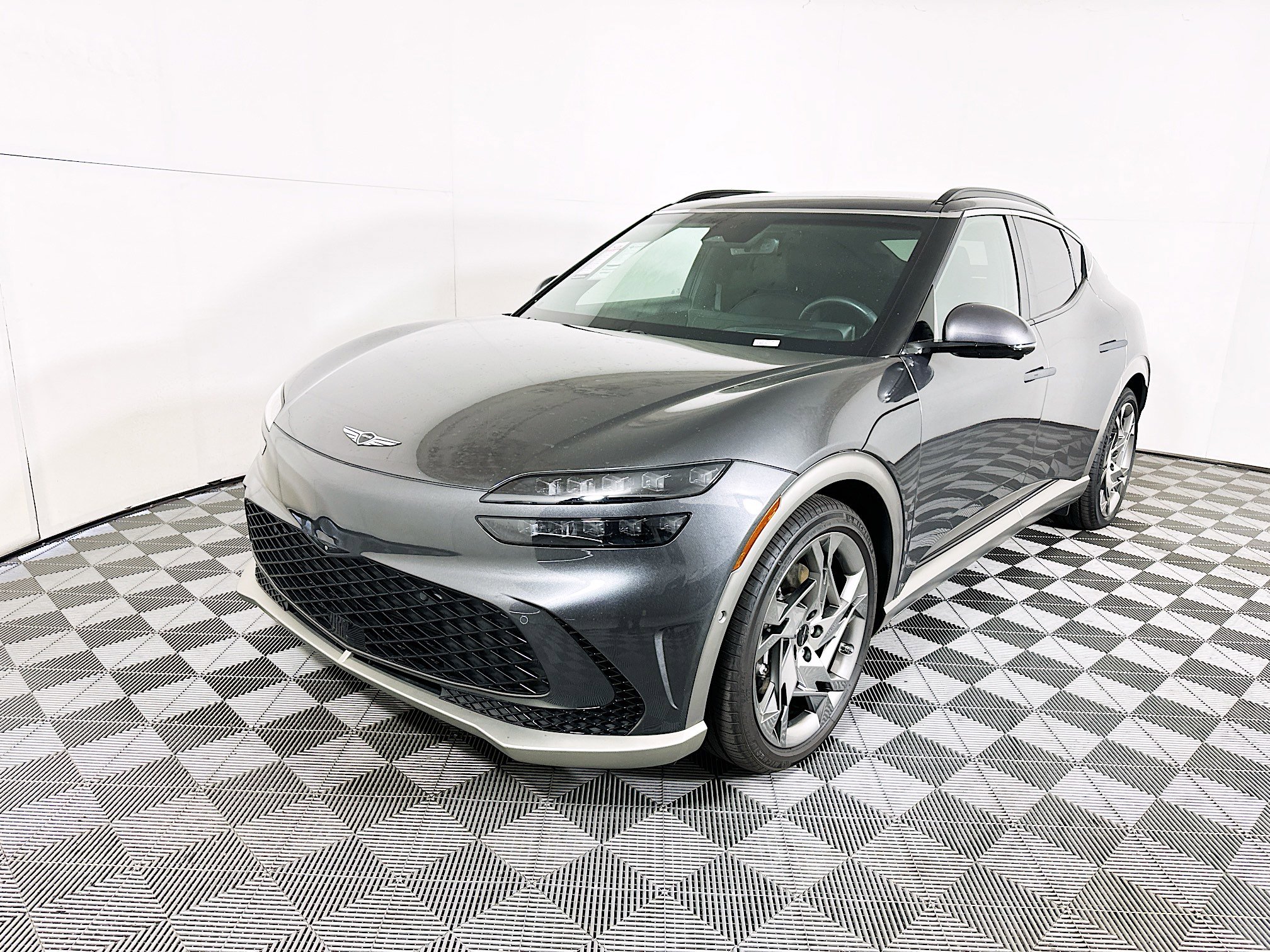 Used 2023 Genesis GV60 Performance image 7