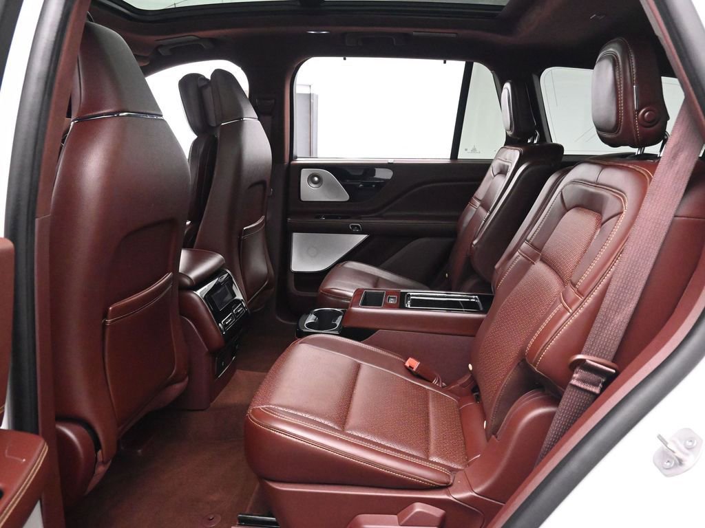 Used 2020 Lincoln Aviator Black Label w/ Dynamic Handling Package image 16