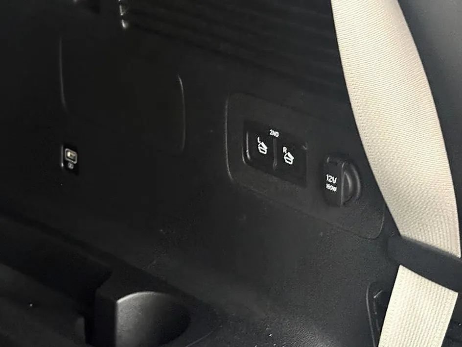 Used 2023 Kia Sorento SX FWD image 35