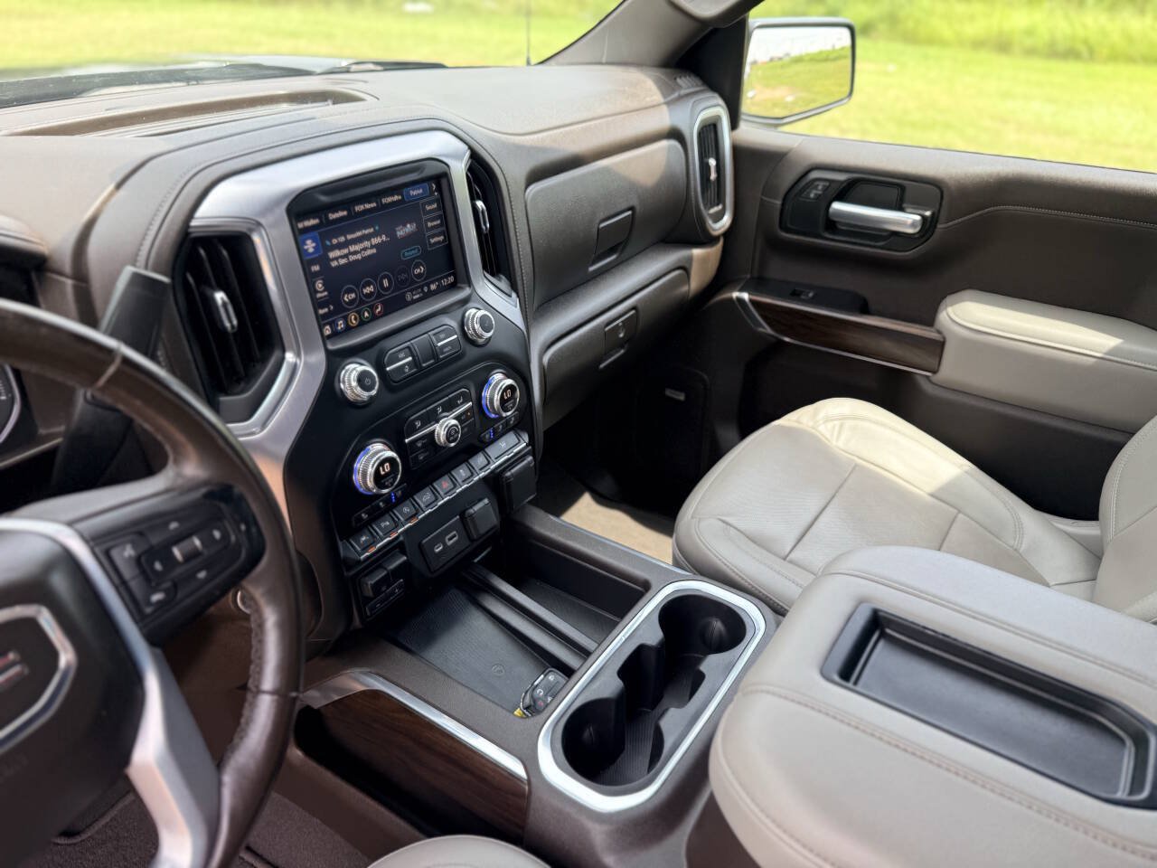 Used 2021 GMC Sierra 1500 SLT w/ SLT Premium Plus Package RWD image 19
