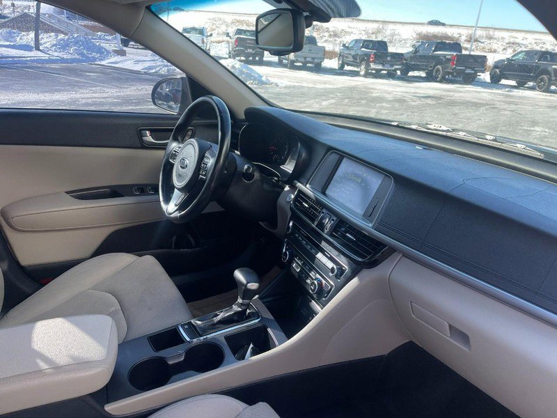 Used 2016 Kia Optima LX w/ Technology Package image 6