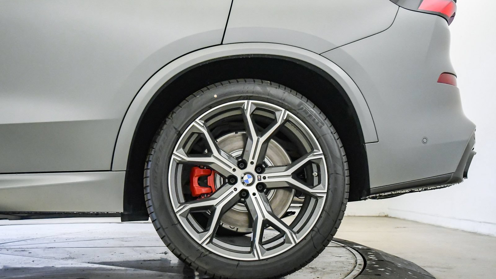 New 2026 BMW X5 xDrive50e AWD/4WD image 11
