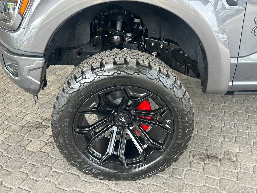 New 2025 Ford F150 XLT w/ Equipment Group 303A High image 19