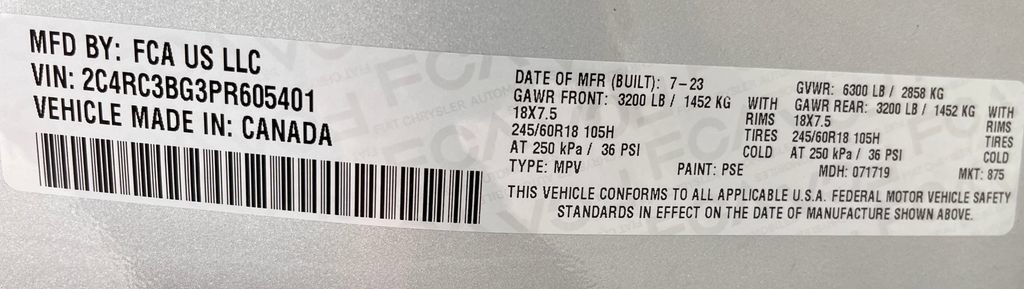 Used 2023 Chrysler Pacifica Touring-L AWD/4WD image 38